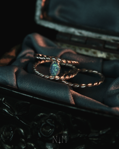 Twisted Ring With Opal