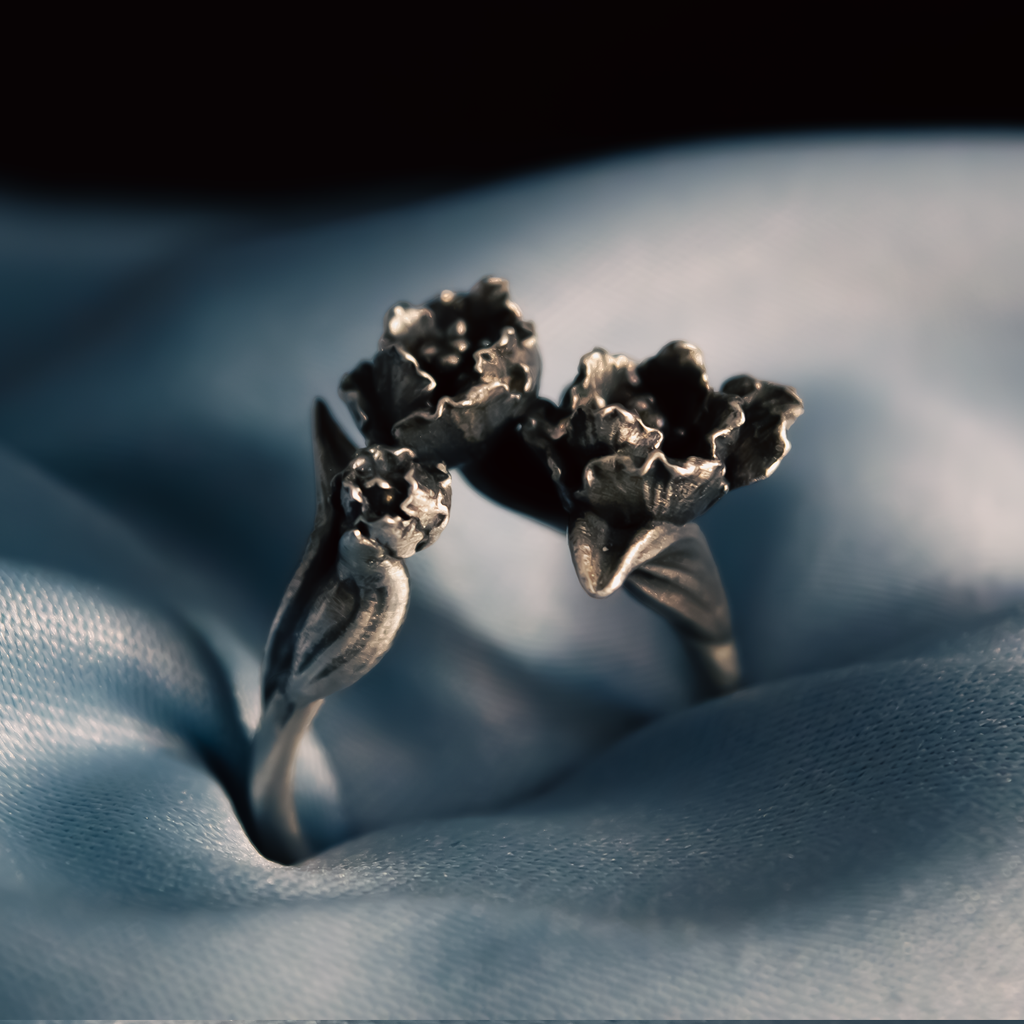 Blooming Tulips Ring